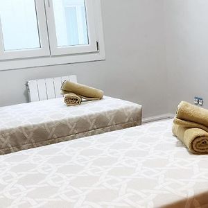 Centrica Y Amplia Vivienda Turistica Con Wifi